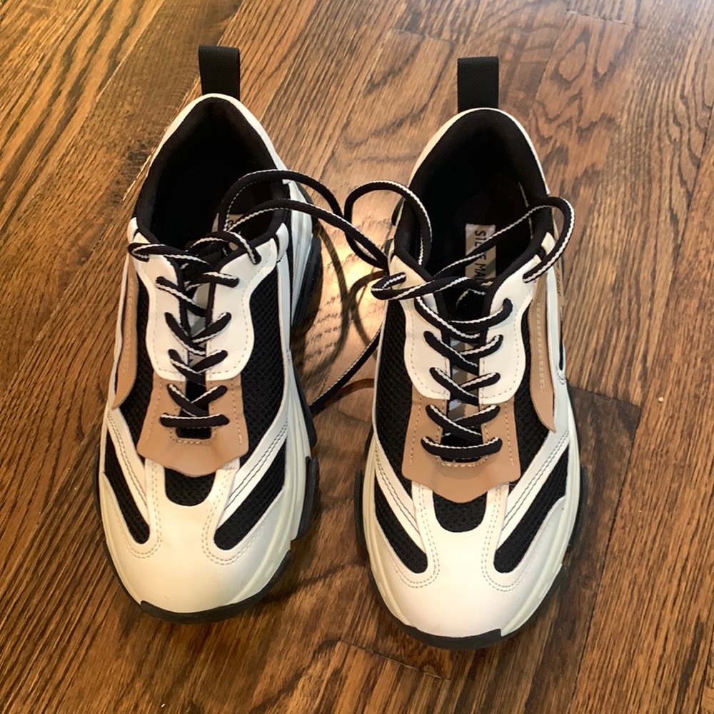 Steve Madden Possession Black/Tan size 9.5. Hardly worn.